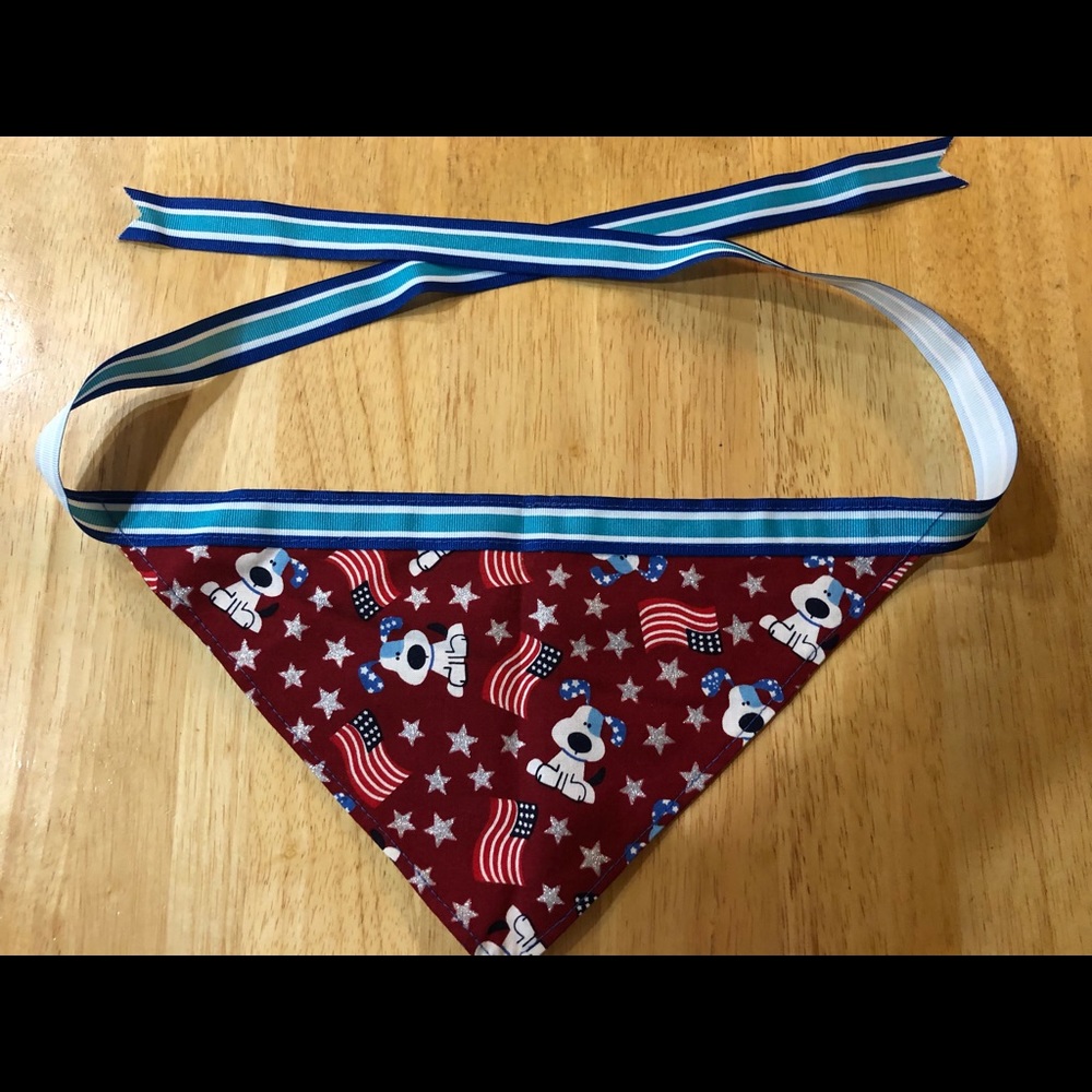 12” Pet Bandana “Blues Clues Americana